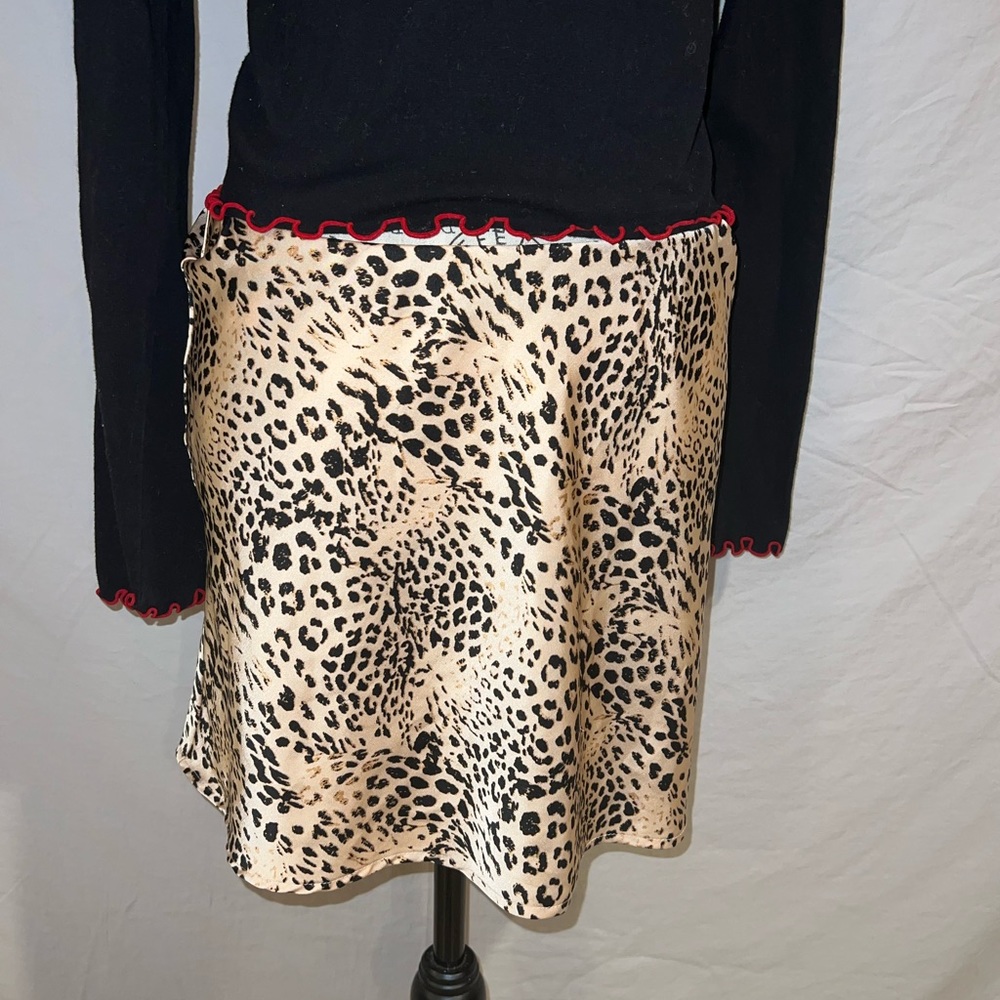 Forever 21 Cheetah Satin Skirt